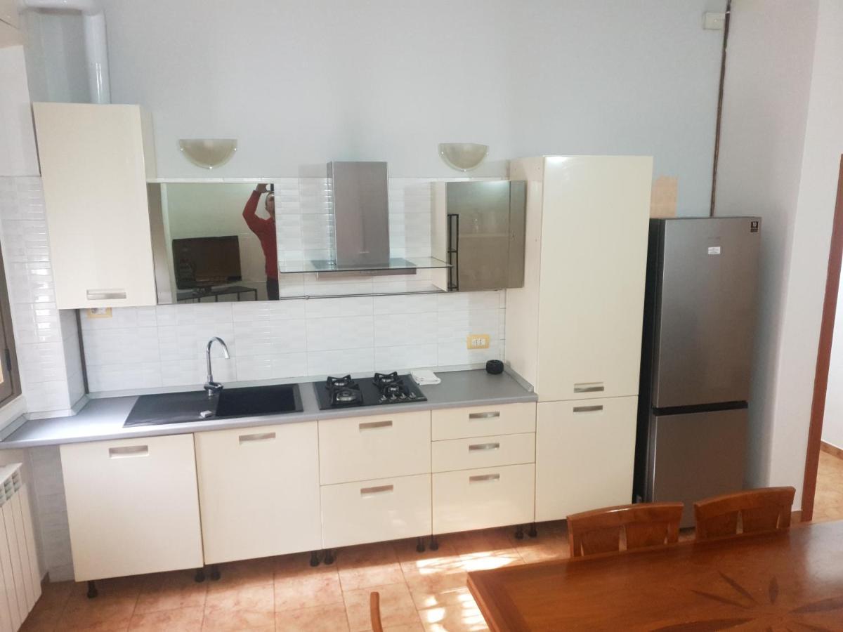 Maffucci 24 Bilocale Molto Spazioso E Moderno Mailand Exterior foto